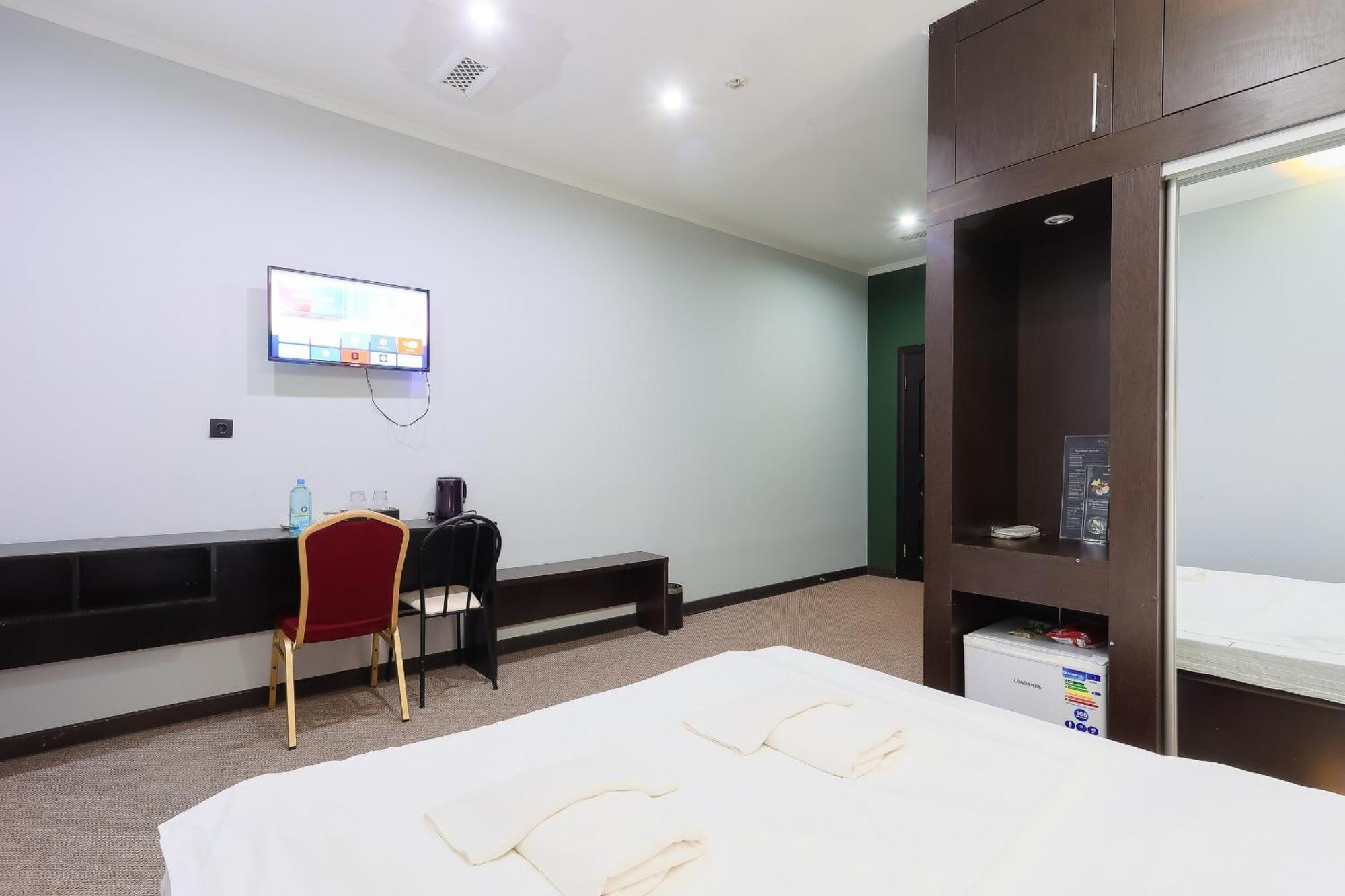 Hotel Vivaldis Almaty Ngoại thất bức ảnh