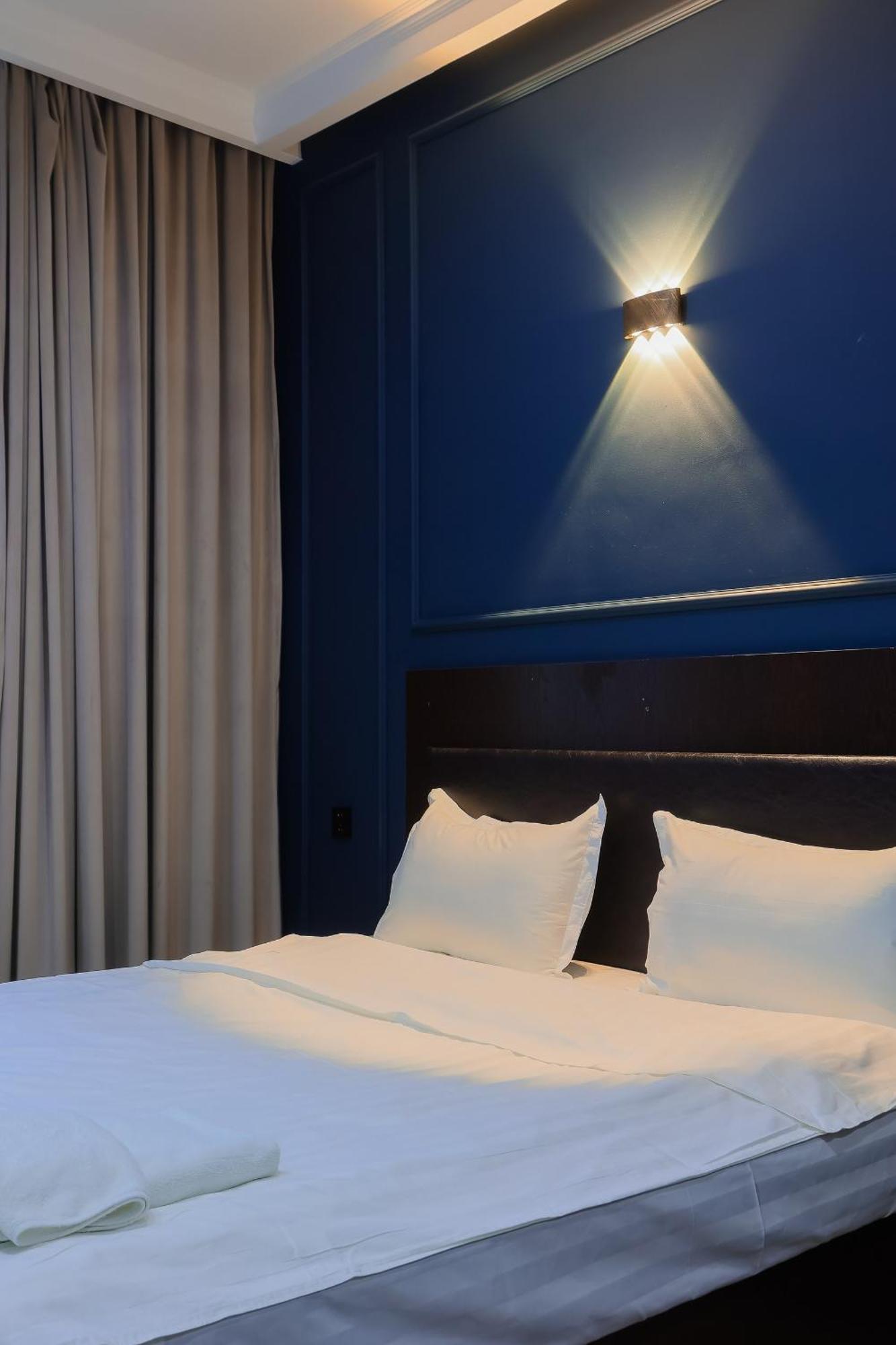 Hotel Vivaldis Almaty Ngoại thất bức ảnh