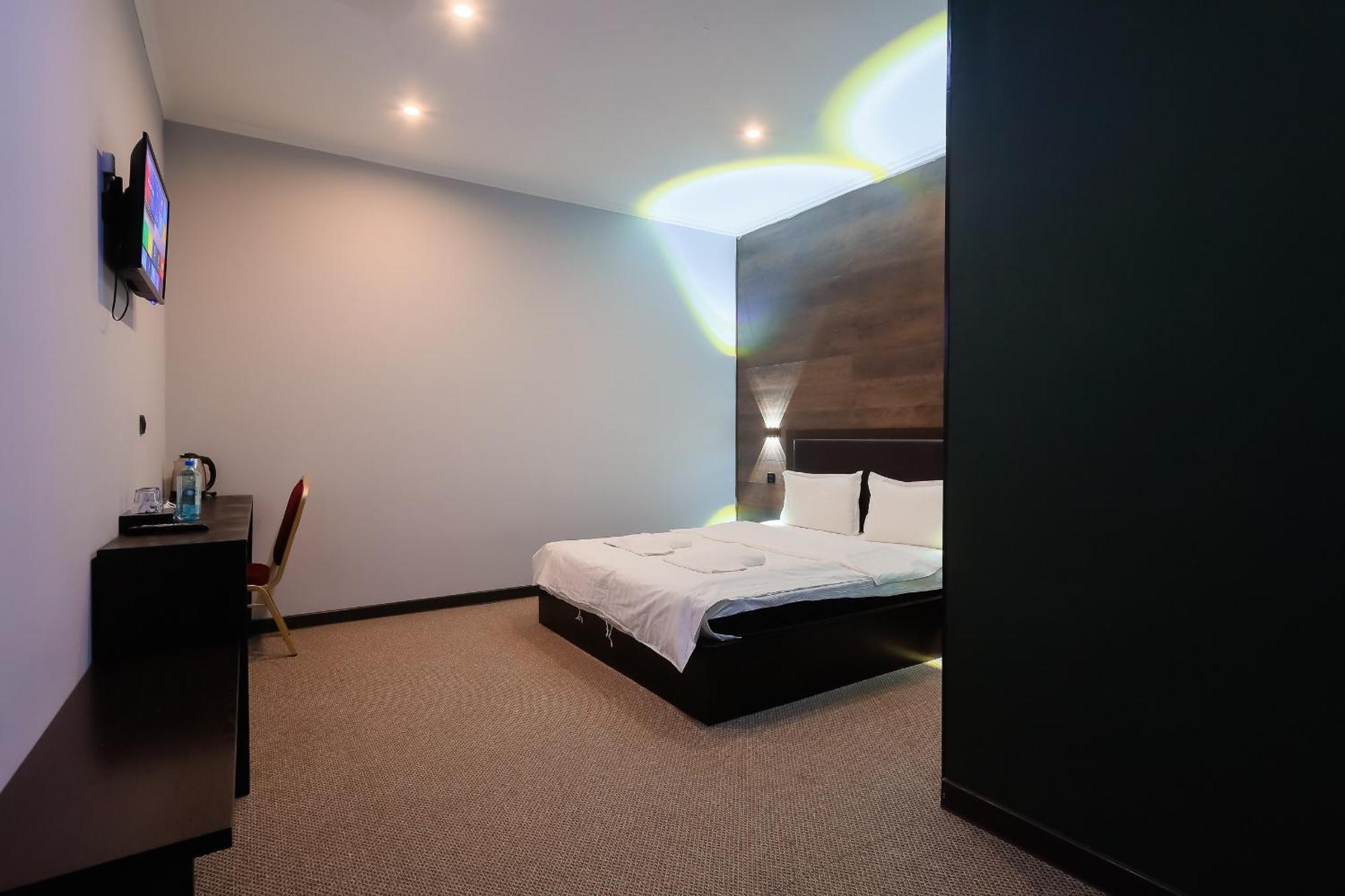 Hotel Vivaldis Almaty Ngoại thất bức ảnh